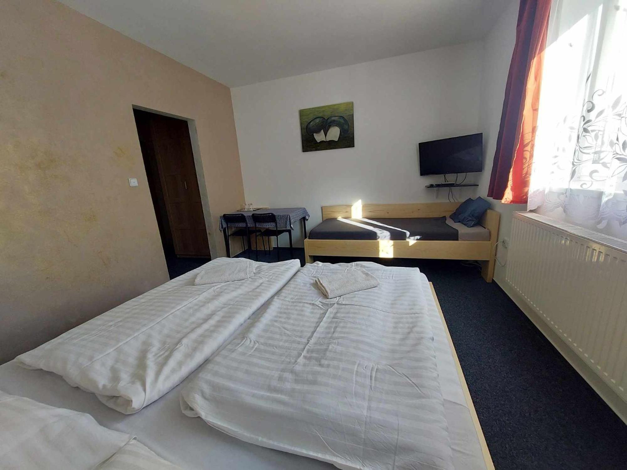 U Vesele Lisky Hotel Hutisko Exterior photo